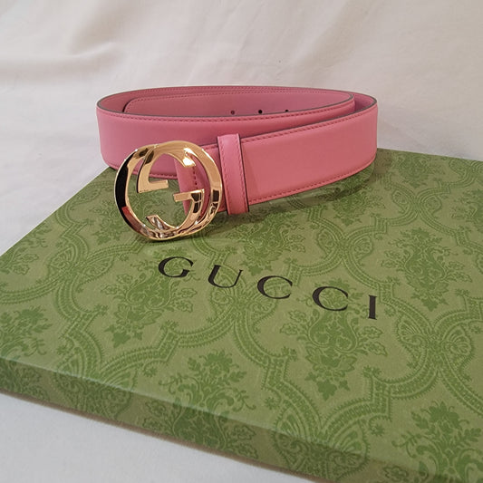 Women's Authentic Gucci Belt w/Gold Buckle