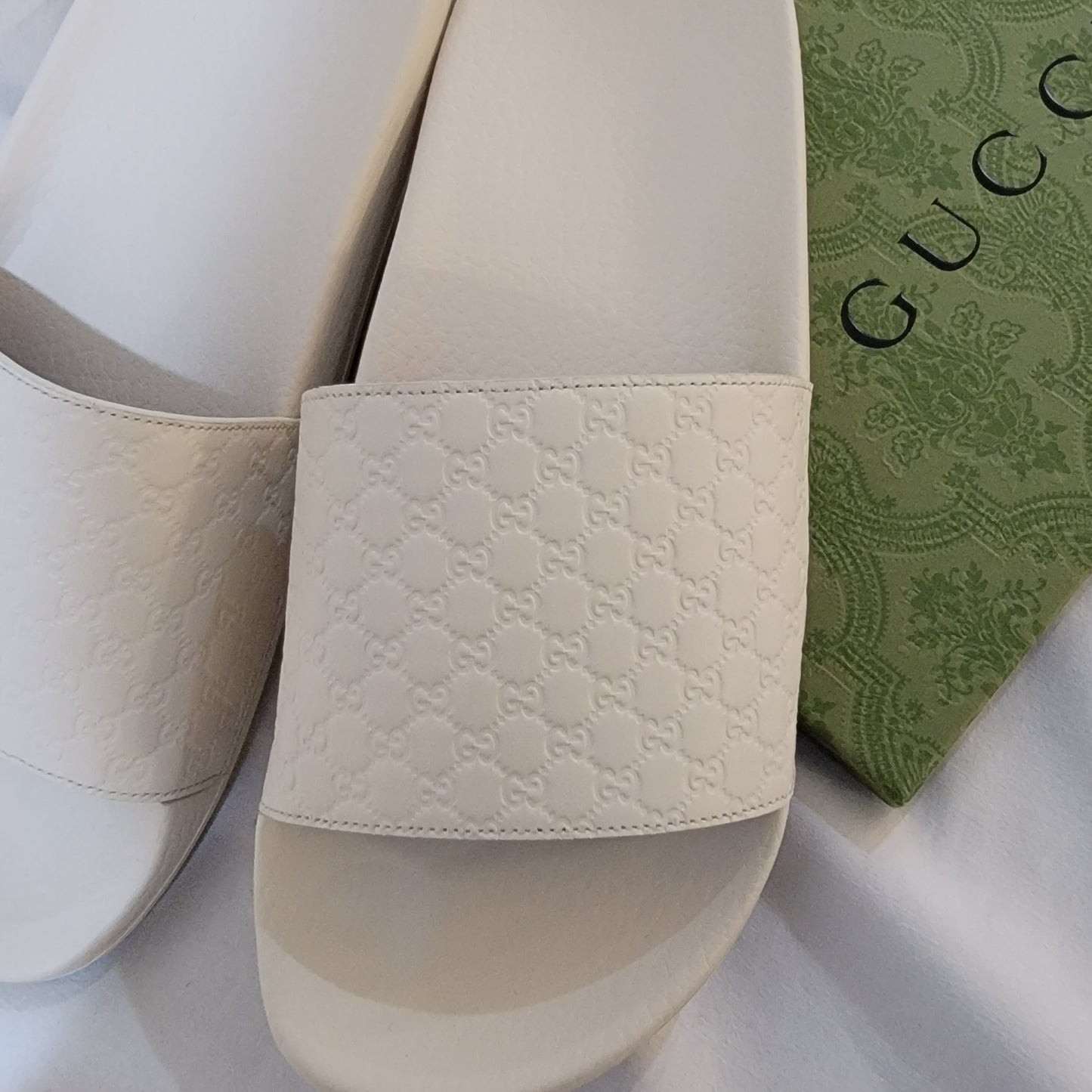 Authentic Gucci Women's GG Print Slides